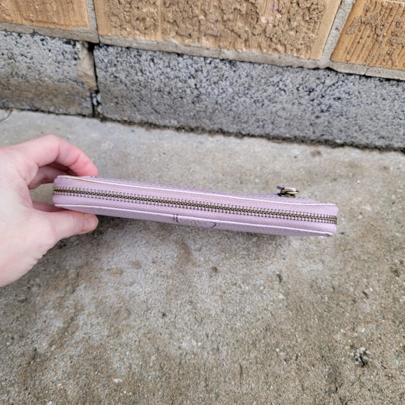 Fossil Lavender Purple Pebbled Leather Mini Zip Clutch Wallet - Picture 13 of 16